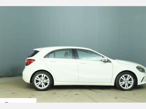 Mercedes-Benz A Class 1.5 A180d Sport Euro 6 (s/s) 5dr 8