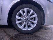 Toyota Corolla 1.8 VVT-h Icon Hatchback 5dr Petrol Hybrid CVT Euro 6 (s/s) (140 ps) 1 Owne 33