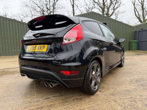 Ford Fiesta 1.6 Fiesta ST-3 T 3dr 36