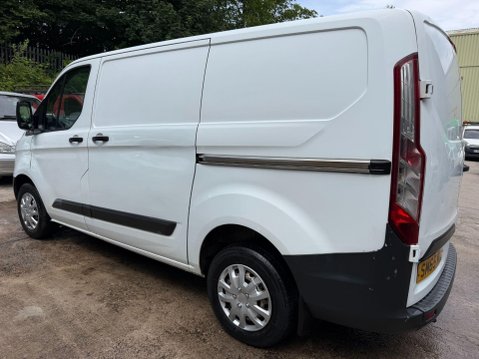 Ford Transit Custom 2.2 TDCi 270 Panel Van 5dr Diesel Manual L1 H1 (186 g/km, 123 bhp) 13