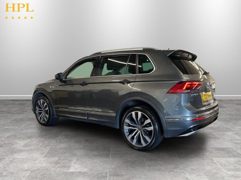 Volkswagen Tiguan 2.0 BiTDI R-Line Tech SUV 5dr Diesel DSG 4Motion Euro 6 (s/s) (240 ps) 5