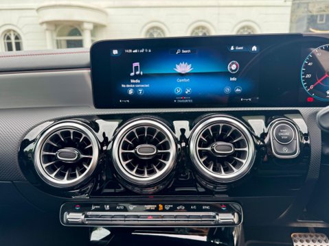 Mercedes-Benz CLA Class 1.3 CLA180 AMG Line Night Edition (Premium Plus) Coupe 7G-DCT Euro 6 (s/s) 60
