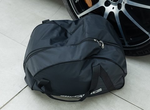 Mercedes-Benz SLS AMG GT 33