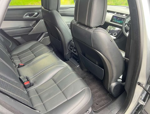 Land Rover Range Rover Velar 3.0 Range Rover Velar R-Dynamic HSE D300 Auto 4WD 5dr 38