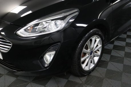 Ford Fiesta TITANIUM X 31