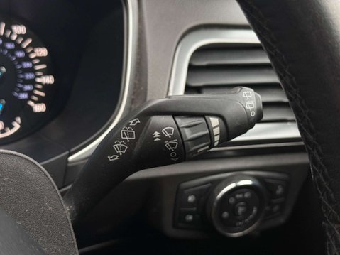 Ford Mondeo 2.0 TDCi Zetec Euro 6 (s/s) 5dr 57