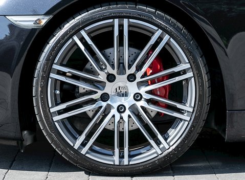 Porsche Boxster GTS 12