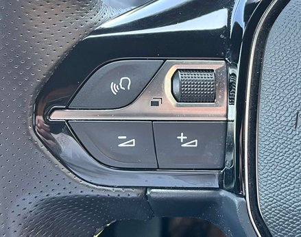 Peugeot 208 1.2 208 GT Line PureTech S/S 5dr 52