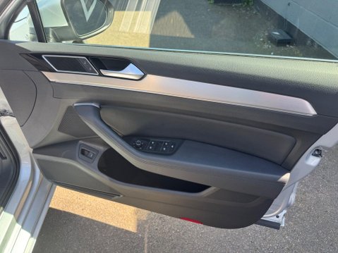 Volkswagen Passat GT TDI BLUEMOTION TECHNOLOGY DSG 26