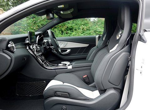 Mercedes-Benz C Class C63 S Coupe 10