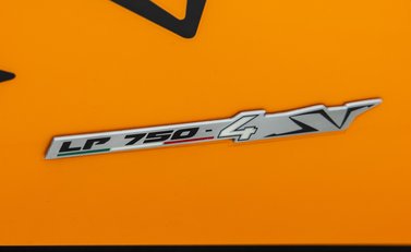 Lamborghini Aventador SV LP 750-4 40