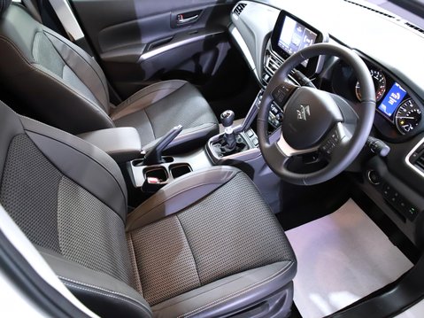 Suzuki S-Cross 1.4 Boosterjet 48V Hybrid Motion 5dr 16