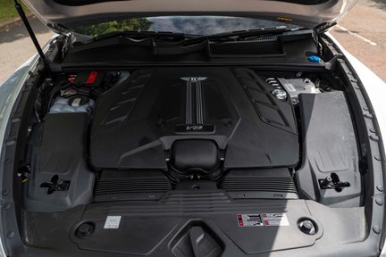 Bentley Bentayga V8 38