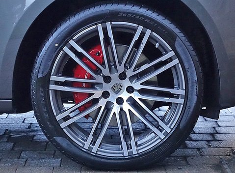 Porsche Macan Turbo 15