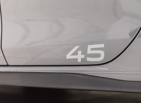 Volkswagen Golf GTI CLUBSPORT 45 TSI DSG 26