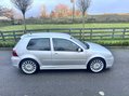 Volkswagen Golf R32 2