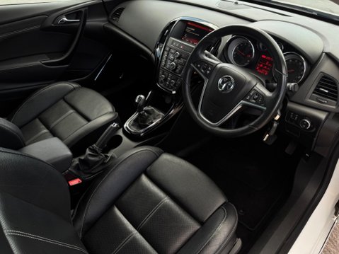 Vauxhall Astra GTC 1.4i Turbo Limited Edition Euro 6 (s/s) 3dr 9