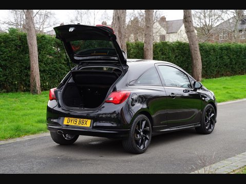 Vauxhall Corsa 1.4i ecoTEC SRi VX Line Nav Black Euro 6 3dr 17