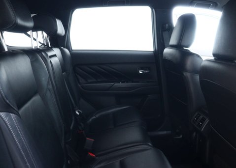 Mitsubishi Outlander 2.4h TwinMotor 13.8kWh Dynamic Safety SUV 5dr Petrol Plug-in Hybrid CVT 4WD 57