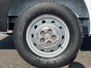 Peugeot Boxer 333 L1 H1 120 ps BlueHdi Professional - Sat Nav & Air Con 27