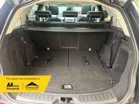 Land Rover Discovery Sport 2.0 Discovery Sport Black HSE TD4 Auto 4WD 5dr 27