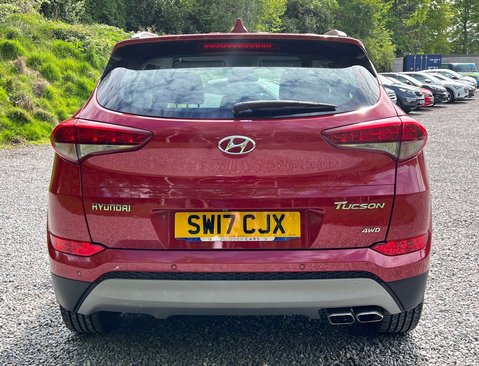 Hyundai TUCSON 2.0 Tucson SE Nav CRDi Auto 4WD 5dr 7