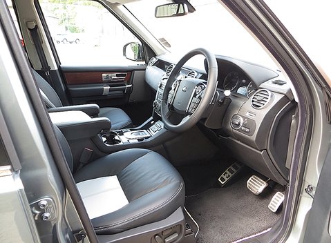 Land Rover Discovery SDV6 HSE Luxury 10