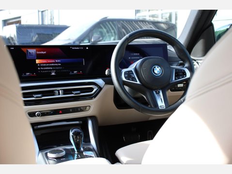 BMW i4 EDRIVE40 M SPORT 13