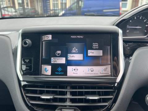 Peugeot 208 1.2 VTi Active Euro 5 3dr 27