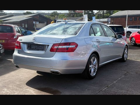 Mercedes-Benz E Class 2.1 E220 Executive SE CDi BlueEfficiency Auto 4dr 7