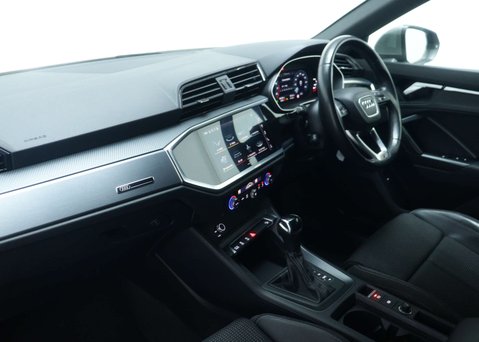 Audi Q3 1.5 TFSI CoD 35 S line Sportback 5dr Petrol S Tronic Euro 6 (s/s) (150 ps) 46