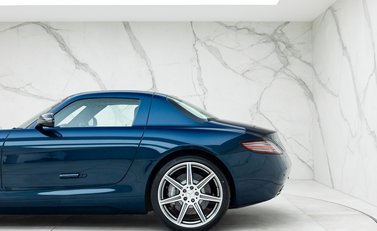 Mercedes-Benz SLS AMG 24
