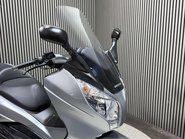 Honda Fes SILVERWING 2008 ONLY 415 MILES 1 OWNER MOT OCTOBER 2027 125CC 8