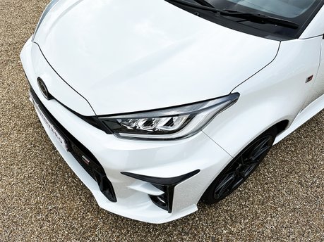 Toyota Yaris GR-Y CIRCUIT 28