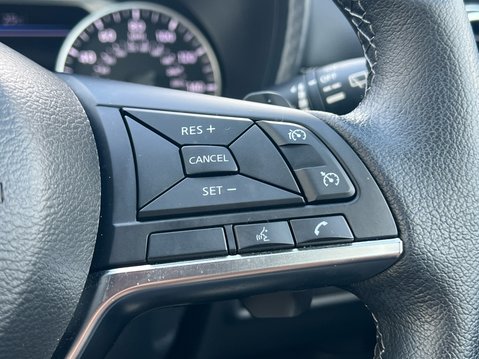 Nissan Juke DIG-T N-CONNECTA DCT 32