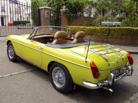 MG B ROADSTER 62