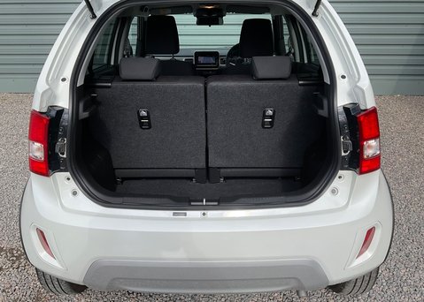Suzuki Ignis SZ5 DUALJET MHEV 17
