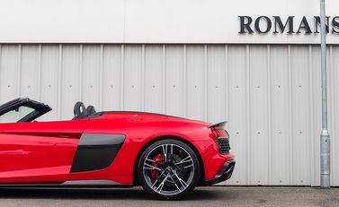 Audi R8 Spyder V10 Performance Carbon Black 31