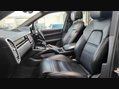 Porsche Cayenne V6 36