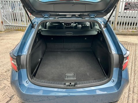 Toyota Corolla ICON TECH 25