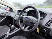 Ford Focus 1.0 ZETEC 9