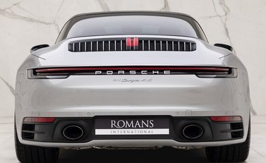 Porsche 911 Targa 4S (992) 6