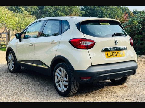 Renault Captur 0.9 TCe ENERGY Dynamique Nav SUV 5dr Petrol Manual Euro 6 (s/s) (90 ps) 8
