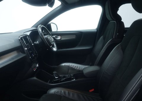 Volvo XC40 1.5 XC40 R-Design T5 Recharge Auto 5dr 44