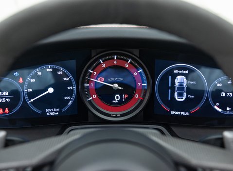 Porsche 911 Targa 4 GTS (992) 27
