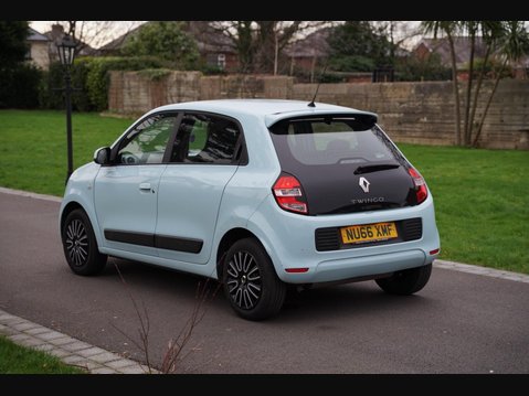 Renault Twingo 1.0 SCe Play Euro 6 5dr 8