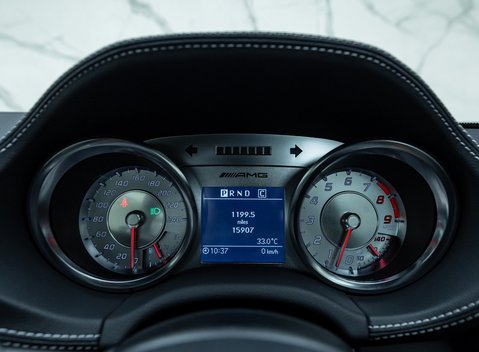 Mercedes-Benz SLS AMG 22
