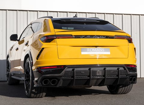 Lamborghini Urus 3