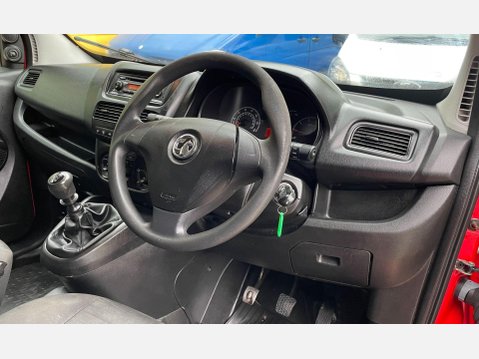 Vauxhall Combo 1.6 Turbo D 2000 Edition Panel Van 4dr Diesel Manual L1 H1 Euro 6 (75 ps) 26