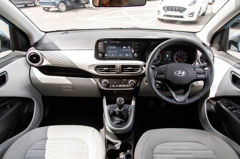 Hyundai i10 MPI PREMIUM 3